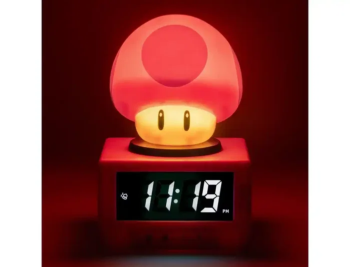 Nintendo Super Mario Despertador Digital con Pantalla LED, Función Snooze y Sonidos Oficiales, Reloj Alarma Icono Super Mushroom para Fans y Coleccionistas
