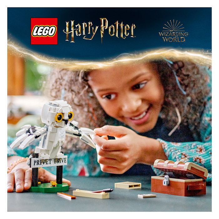 LEGO Harry Potter Hedwig en el Número 4 de Privet Drive 76425