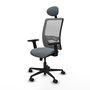 Silla de oficina Zulema con mecanismo Sincro tapizada con Tela color Gris. Equipada con lumbar 1D, Brazos 2D, Cabecero Fijo y Ruedas 65mm nailon