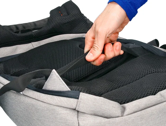 Q-connect Mochila para portátil de 18" negra / gris, poliéster impermeable, 460x170x310 mm