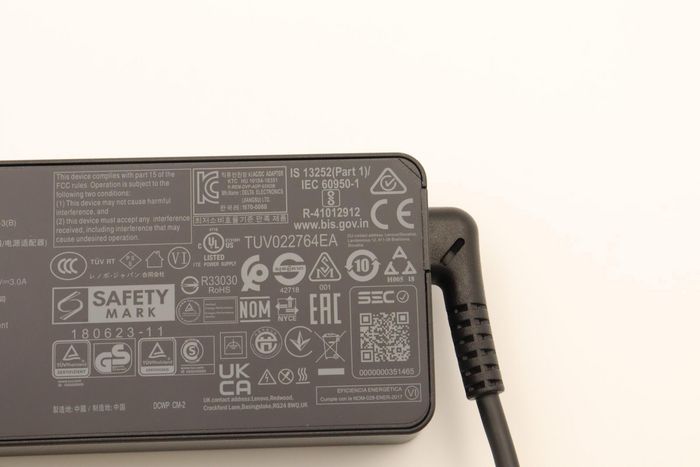 Lenovo Adaptador de Corriente AC 65W, 20V/15V/9V/5V, Uso Mundial