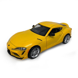Tachan Toyota Supra 1:31 Pullback Amarillo Coche Escala +3 años