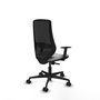 Silla de oficina Mardos con mecanismo Sincro tapizada con Tela color Gris claro y malla color Negro. Equipada con lumbar 1D, Brazos 1D y Ruedas 65mm nailon