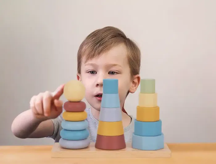 Imaginovo Torre de Formas Apilables Madera Infantil +18 Meses 17 Piezas 28x20x9cm Juguete Educativo