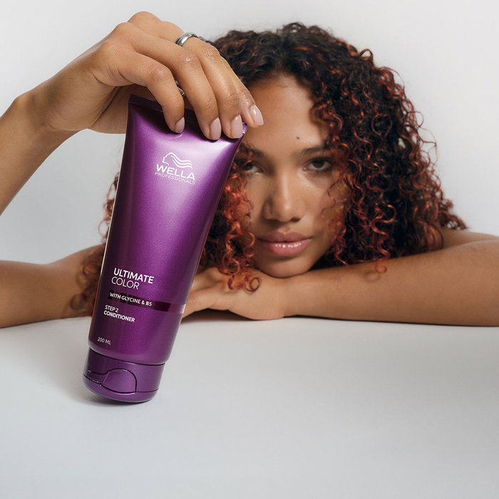 Wella Professionals Ultimate Color Acondicionador Hidratante Anti-porosidad 1000 ml (Reacondicionado) inevitable Wella Professionals Ultimate Color Acondicionador Hidratante Anti-porosidad 1000 ml (Reacondicionado) inevitable