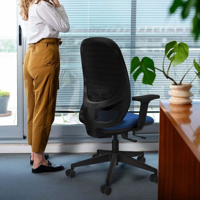 PIQUERAS Y CRESPO Silla de oficina Cilanco con mecanismo Sincro/Traslack, Blanco y Gris