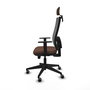 Silla de oficina Horna con mecanismo Sincro/Traslack tapizada con Tela color Marrón oscuro y malla color Gris. Equipada con lumbar 1D, Brazos 1D, Cabecero 2D y Ruedas 65 mm parqué