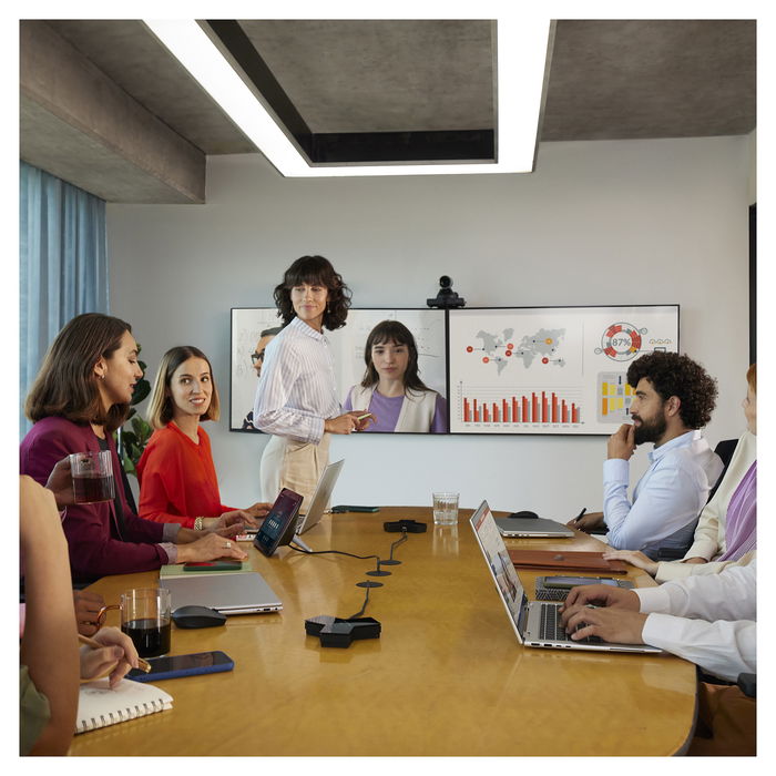 HP Poly Studio E60 Cámara Inteligente 4K MPTZ con Zoom Óptico 12x