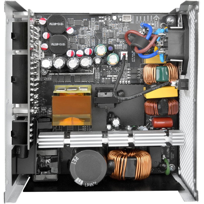 Thermaltake Toughpower GT 1000W 80+ Gold ATX 3.1 Modular Negro Thermaltake Toughpower GT 1000W 80+ Gold ATX 3.1 Modular Negro