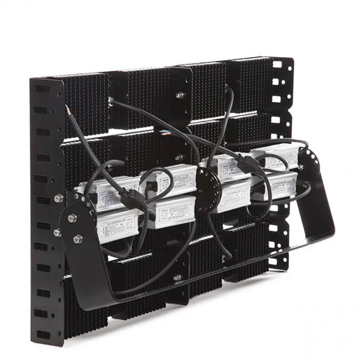 Proyector LED 400W 52.000Lm 6000K IP65 100.000H SMD3030, Exterior Alta Potencia, 120 Grados de Apertura, Luz Blanca Fria para Estadios y Fachadas Proyector LED 400W 52.000Lm 6000K IP65 100.000H SMD3030, Exterior Alta Potencia, 120 Grados de Apertura, Luz Blanca Fria para Estadios y Fachadas