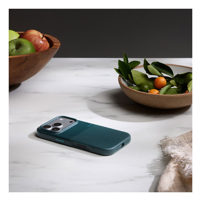 Apple iPhone 17 Pro Funda con MagSafe y Control de Cámara Rocky Mountain Blue - MGJN4LL/A