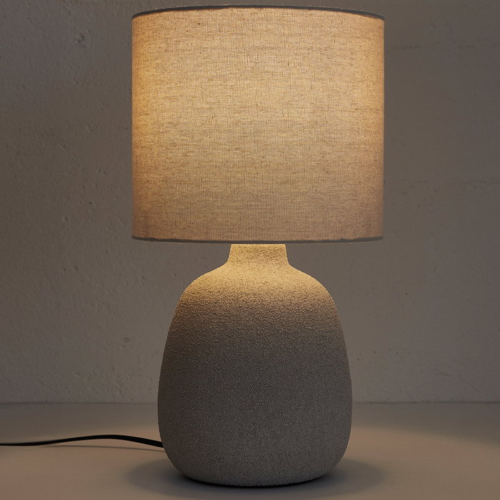 Home Deco Factory Lámpara Cerámica Grabada Cocooning con Pantalla Lino Altura 40 cm Home Deco Factory Lámpara Cerámica Grabada Cocooning con Pantalla Lino Altura 40 cm