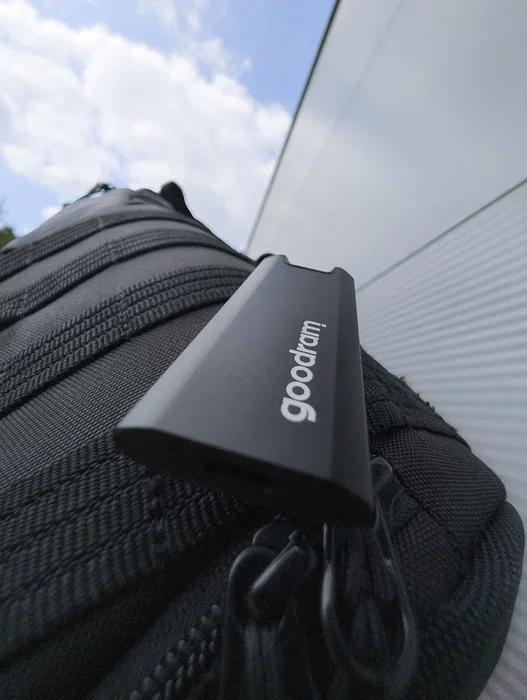 Disco Duro Externo GoodRam Move Ridge 1 TB SSD