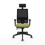 Silla de oficina Horna con mecanismo Sincro/Traslack tapizada con Tela color Verde oliva y malla color Negro. Equipada con lumbar 1D, Brazos 1D, Cabecero Fijo y Ruedas 65 mm parqué