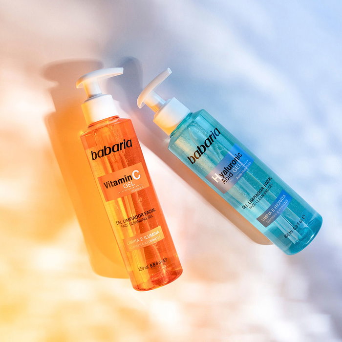 Babaria Gel Limpiador con Ácido Hialurónico y Niacinamida 200 ml Desmaquillante e Hidratante para el Rostro Babaria Gel Limpiador con Ácido Hialurónico y Niacinamida 200 ml Desmaquillante e Hidratante para el Rostro