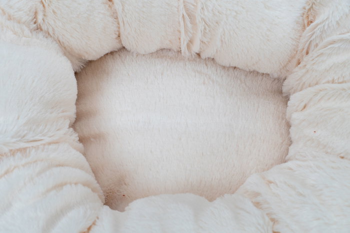 Gloria Cama Donut Capileira 40x23 cm Azul para Mascotas con Relleno Reciclado y Base Antideslizante Lavable a Máquina