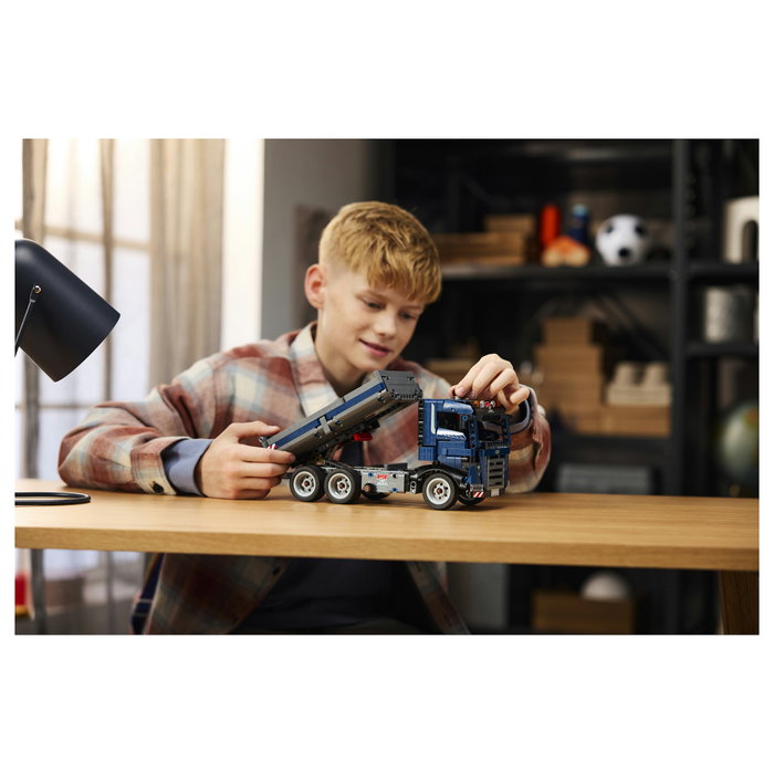 LEGO Technic Volquete Basculante 42203