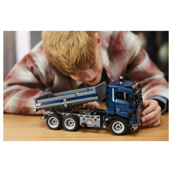 LEGO Technic Volquete Basculante 42203