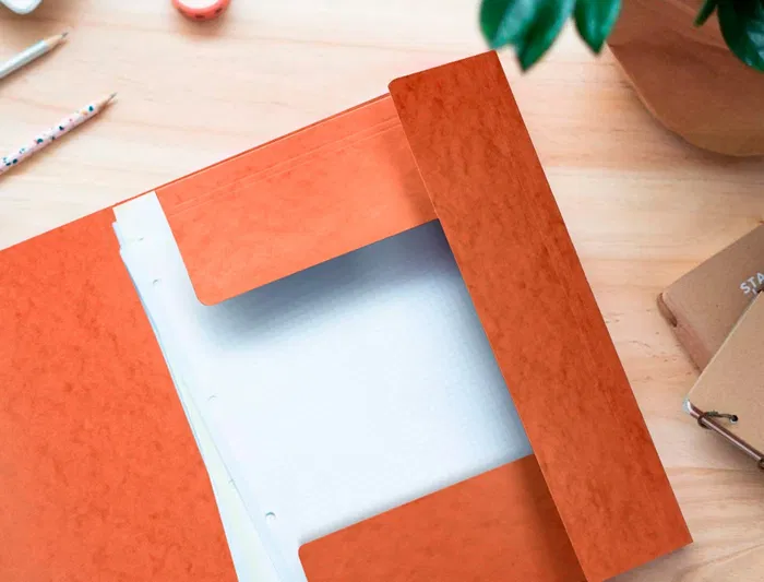 Q-connect Carpeta KF02170 Gomas Cartón Simil-Prespan Solapas 320x243 mm Naranja