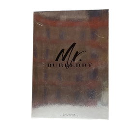 Burberry, Cuaderno GWP