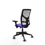 Silla de oficina Motilla con mecanismo Sincro tapizada con Tela color Lila y malla color Blanco. Equipada con lumbar 1D, Brazos 3D y Ruedas 65 mm parqué