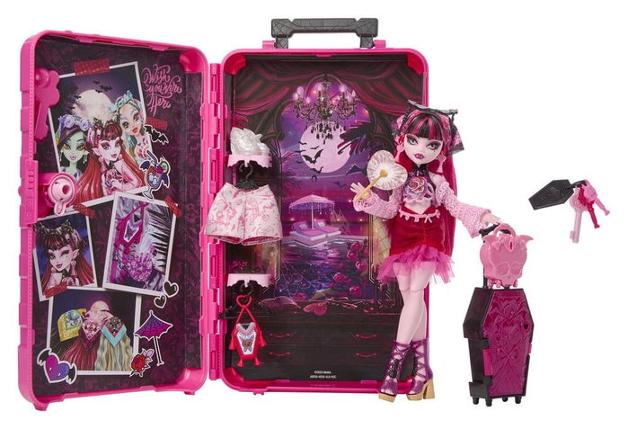 Mattel Monster High Skulltimate Secrets Draculaura Destination: Gore-geous Oasis