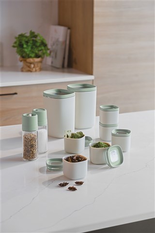 Berghoff 3950403 Molinillos de Sal y Pimienta Balance, Mecanismo de Cerámica Ajustable, Hechos de Plásticos Reciclados, Juego Imprescindible para Cocina Berghoff 3950403 Molinillos de Sal y Pimienta Balance, Mecanismo de Cerámica Ajustable, Hechos de Plásticos Reciclados, Juego Imprescindible para Cocina