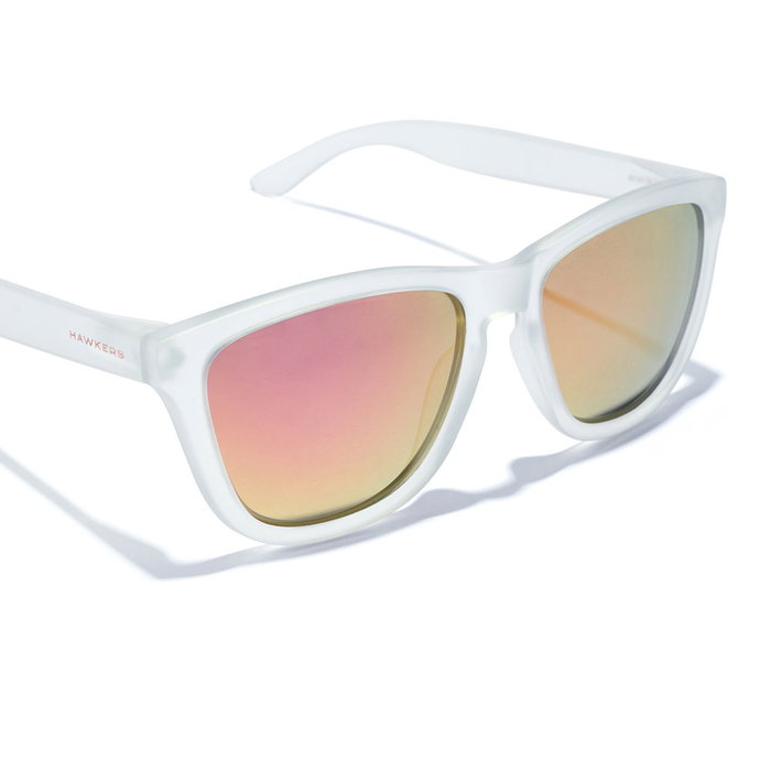 Hawkers ONE COLT - Gafas de sol polarizadas unisex, diseño cuadrado Crystal Pink, estructura TR-90, puente 18.5mm, lentes 44.1mm Hawkers ONE COLT - Gafas de sol polarizadas unisex, diseño cuadrado Crystal Pink, estructura TR-90, puente 18.5mm, lentes 44.1mm
