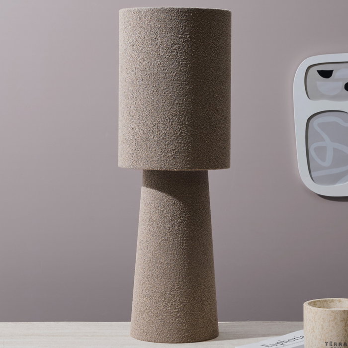 Home Deco Factory Lámpara Bouclé Taupé H.58 cm Home Deco Factory Lámpara Bouclé Taupé H.58 cm