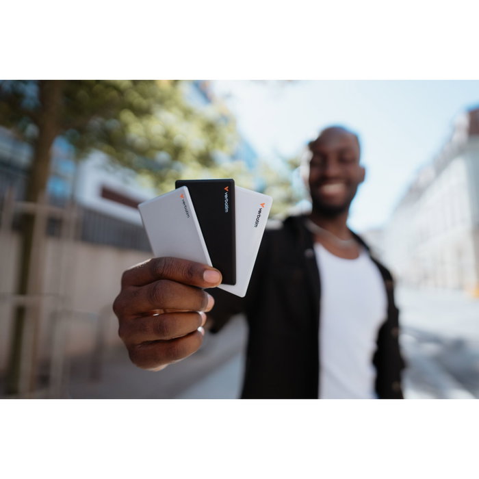 Verbatim My Finder Card Bluetooth Item Finder Pack de 3 (Black / Silver / White) Verbatim My Finder Card Bluetooth Item Finder Pack de 3 (Black / Silver / White)
