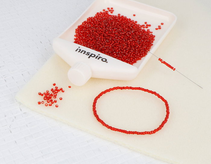 Innspiro Rocalla de Vidrio Redonda Plateado Rojo 2,3 mm 500 g Innspiro Rocalla de Vidrio Redonda Plateado Rojo 2,3 mm 500 g