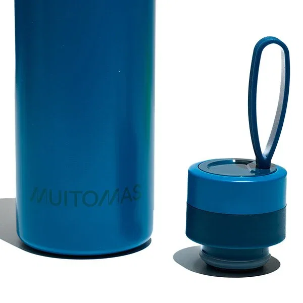 Muitomas Termo WBOTTLELC500BL, Botella Térmica de Acero Inoxidable de 500 ml, Color Azul Ártico, Mantiene Bebidas Frías y Calientes, A Prueba de Fugas, Incluye Asa de Transporte