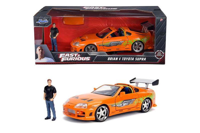 Smoby Coche de metal Toyota Supra Fast & Furious con figura de Brian O'Conner escala 1:24, recomendado para niños a partir de 8 años