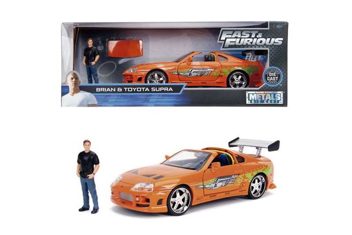 Smoby Coche de metal Toyota Supra Fast & Furious con figura de Brian O'Conner escala 1:24, recomendado para niños a partir de 8 años