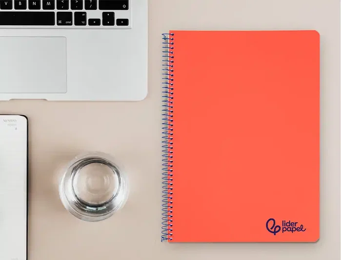 Liderpapel Cuaderno espiral A4 Wonder, 80 hojas, cuadrícula 4mm, tapa roja