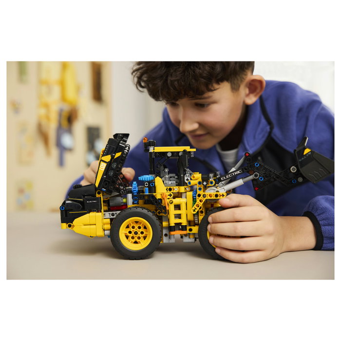 LEGO Technic 42209 Volvo L120 Electric Wheel Loader