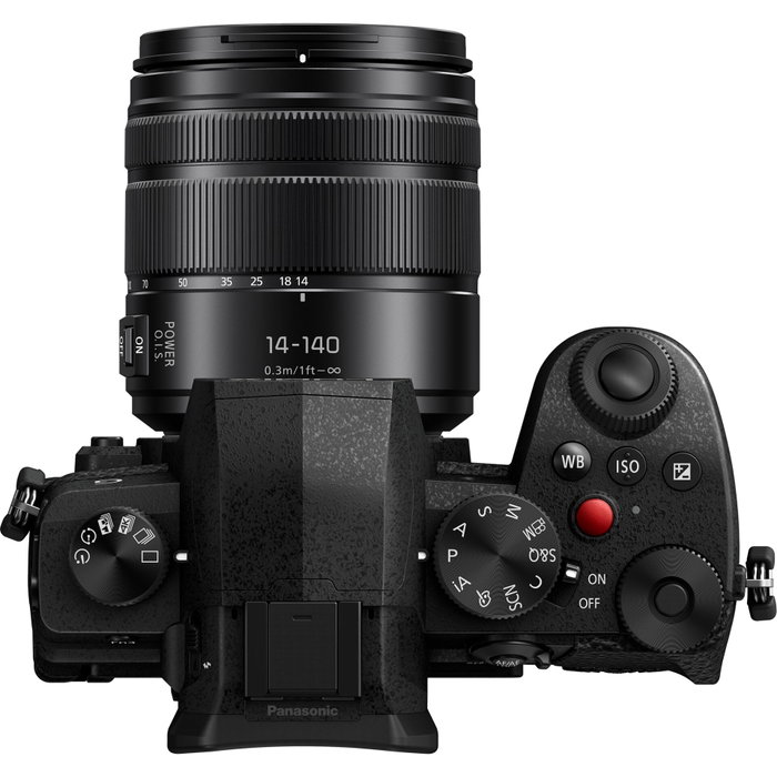 Panasonic Lumix DC-G97 con objetivo Lumix G Vario 14-140mm Power OIS