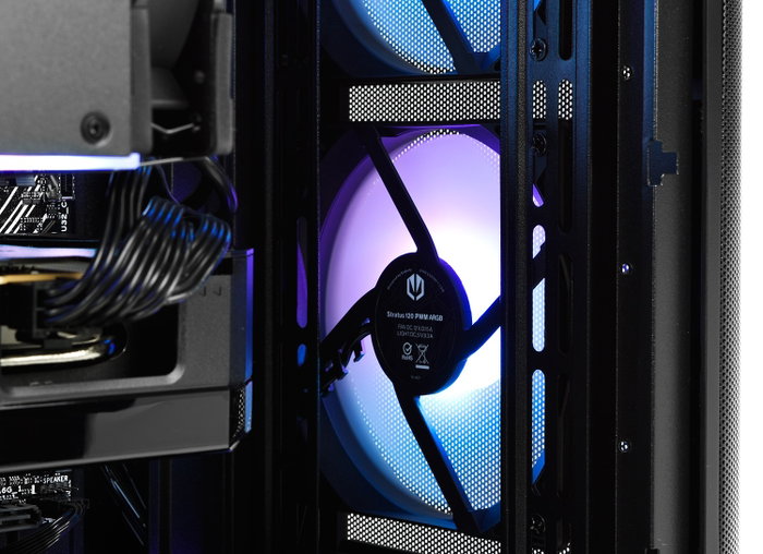Komputronik Infinity R590 [C35] Ryzen 5 RTX 5060 64GB 12TB Black