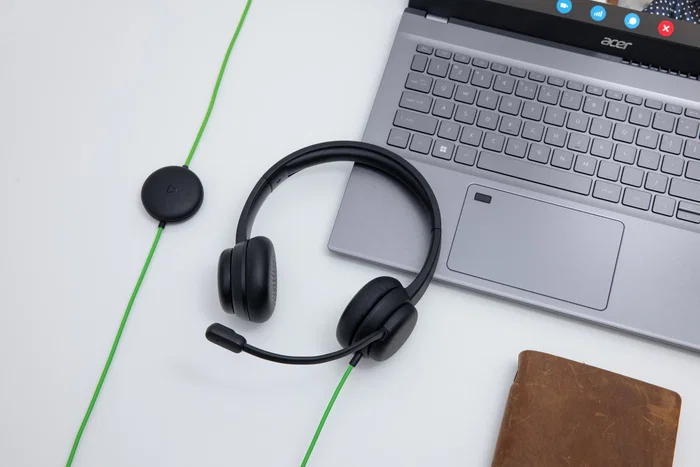 Acer Auriculares GP.HDS11.01N Alámbrico USB Diadema para Llamadas y Música - Supraaural, Negro, Frecuencia 20-20000 Hz, Micrófono Boom Acer Auriculares GP.HDS11.01N Alámbrico USB Diadema para Llamadas y Música - Supraaural, Negro, Frecuencia 20-20000 Hz, Micrófono Boom