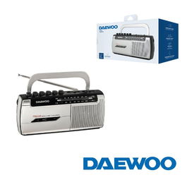 Daewoo Radio Cassette AM/FM con Micrófono, Salida Auriculares y Fuente de Alimentación AC/DC y Pilas