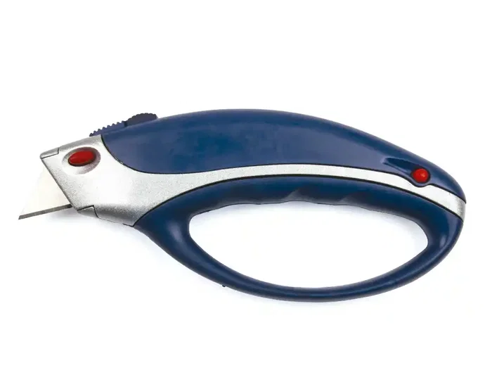 Q-connect Cuter XS6200 Metálico Ancho Azul y Gris con Mango de Plástico y Compartimento para Cuchillas