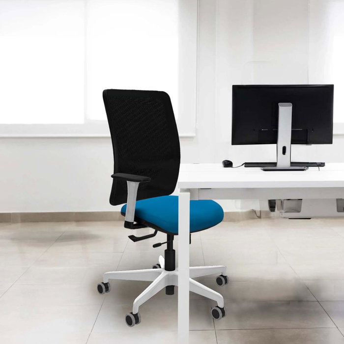 PIQUERAS Y CRESPO Silla de oficina Zulema con mecanismo Sincro/Traslack, Azul claro y Gris