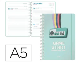 Liderpapel Agenda Escolar 2026-2027 Colección Game On, A5 Día Página, Espiral, Interior Bilingüe, Papel FSC 80g, Verde, con Gomilla y Pegatinas