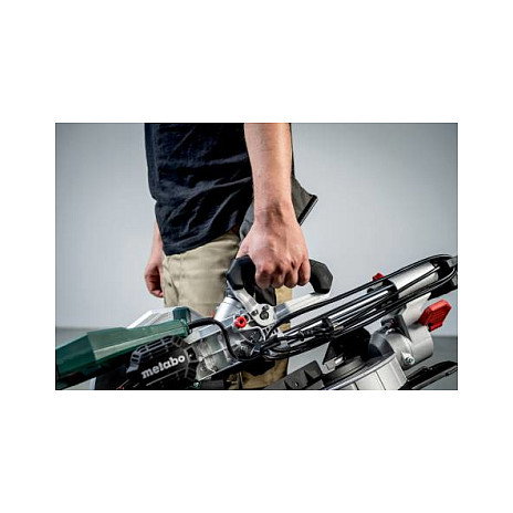 Metabo KGS216M Sierra de inglete con carriles deslizantes y guía láser, 216 mm, 1200 W, 5000 RPM, para corte en madera