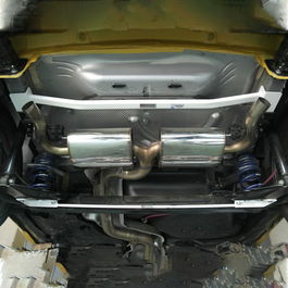 Barra de Refuerzo Ultra Racing URRT2-3216 Trasera Inferior