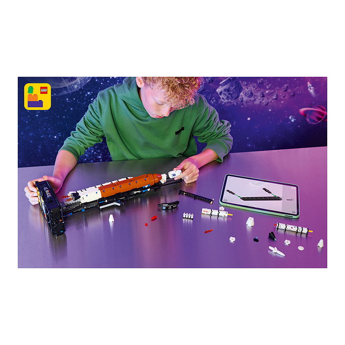 LEGO Technic NASA Artemis SLS Cohete de Lanzamiento Espacial 42221