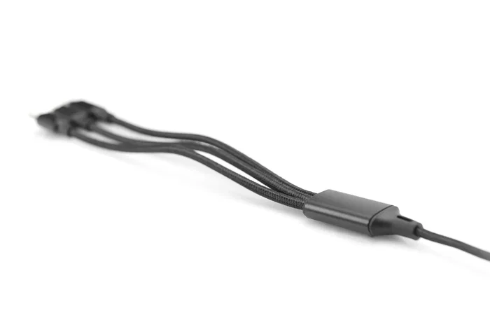 Digitus AK-300160-010-S Cable de Carga USB-A 3 en 1 para Lightning, Micro USB y USB-C de 1 m, Negro