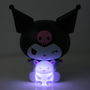 Wondee Lámpara LED Kuromi Hello Kitty Sanrio 16 cm Figura 3D Luz Nocturna Baku Púrpura GloBuddies sin Cables Pilas AA