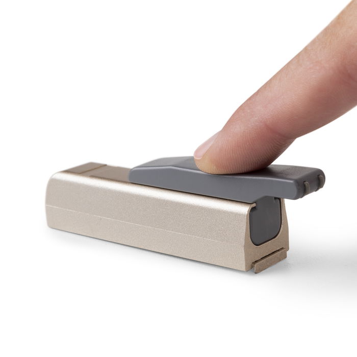 Emuca Lote de 10 pistones amortiguadores para puertas abisagradas Mildy, Cierre suave, Plástico, Niquel mate Emuca Lote de 10 pistones amortiguadores para puertas abisagradas Mildy, Cierre suave, Plástico, Niquel mate