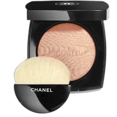 Chanel Poudre Lumière #20-warm gold